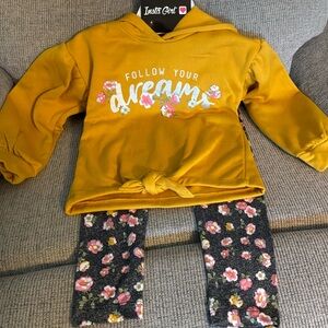 FOLLOW YOUR DREAMS Sweatshirt with Hood & Leggings * Warm & Cuddly size S (4) *